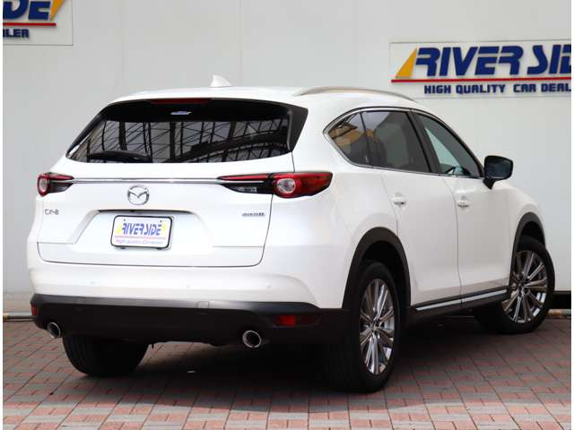 マツダ CX-8 2.2 XD エクスクルーシブ モード 4WD 茶革エアシート後席
