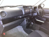 分かりやすく操作しやすい運転席まわりです☆