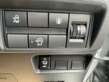運転席から操作できます。