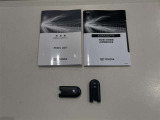 【キーレス】少し離れた場所からでもボタン一つでドアの開錠・施錠ができるのでとっても便利!
