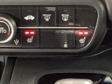 運転席と助手席にはシートヒーターが付いています☆寒い時期に腰周りを温めてくれるので体全体が温まりやすいのは勿論、暖房と違い顔に風が当たらないので、乾燥肌やドライアイの方でも大丈夫☆