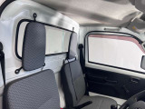 広い視界と見晴らし良い快適なコックピットでワクワクするようなドライブの時間をお過ごしいただけます。