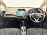 ★いつでも気持ちよく運転できて、使い勝手のいい収納や体をケアするシート、細部にまでこだわったインテリア♪