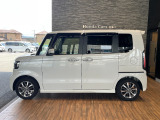 【走行距離 】約0.4万キロ走行しているお車になります!当社試乗車のため、走行距離も少なくおすすめです!