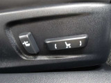 運転席はパワーシートなのでお好みのドライビングポジションに調整可能です♪