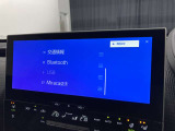 ブルートゥースに接続することにより、スマホに入ったお気に入りの音楽を車内で楽しむことができます♪あると本当に便利な機能になっています!