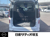お荷物がたくさん積めて、長物など背もたれを倒せば積めますので、色々な用途で使用できます。