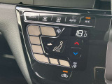 すっきりした運転席周りにはナビやエアコンの操作パネルを設置しておりますので、お一人での運転でもご安心できます。
