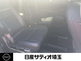 後席も広々していますので、海や山への行楽時も室内で快適に過ごせます!