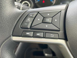 手元のスイッチでオーディオ操作出来ます☆視線をずらさなくて良いので安全運転にも一役かっていますね♪