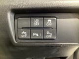 運転席脇のクラスタースイッチ部分にはパーキングセンサー、BSM(ブラインドスポットモニタリング)OFF、その他走行系スイッチを集中配置しております。