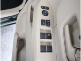 操作性が良い、運転席ドアスイッチ!