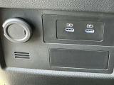 USB充電ポートがついています。
