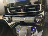 オートエアコンは温度を設定するだけで、自動で風量などを設定してくれます。運転しながら操作も必要ないので、安全性も向上します。