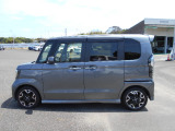 新車ディーラーの中古車コーナーです。保証・整備料金は車両価格に含まれております。諸費用まで入った支払総額は魅力的な価格になっていると思います。