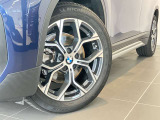 BMW純正アロイホイールはモデルやパッケージに合わせてデザインされています。洗練されたデザインで、足元の個性を引き立てます。