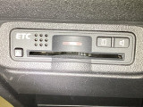 【ETC車載器】カードを挿すだけでゲートをスルー。利用には車両情報を登録する「セットアップ」が別途必要です