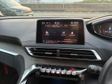 Apple CarPlay/Android Autotに対応したタッチスクリーン/Bluetooth接続によるミュージックプレイヤー接続/ハンズフリー通話