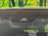 【トヨタセーフティセンス】走行中に前方の車両等を認識し、衝突しそうな時は警報とブレーキで衝突回避と被害軽減をアシスト。より安全にドライブをお楽しみいただけます。
