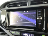 純正ナビを装備。タッチパネル式で使いやすく、お出かけもラクラクです。