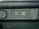 USB入力端子が装備されております。(タイプA,タイプC)それぞれ対応しています。