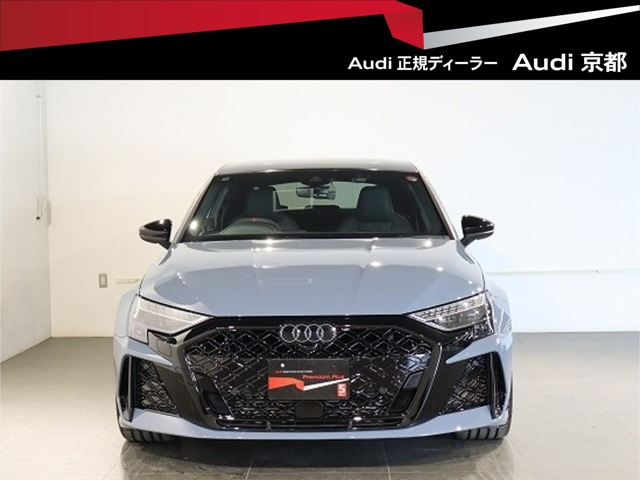 RS3スポーツバック2.5 4WD