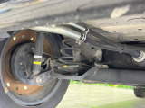 お車を安心してお乗りいただく為には、足回りの定期点検が欠かせません。サービスサポート(有償保証)では無料点検もご提供しており、安心のカーライフをお過ごしいただけるサポート体制が整っています。