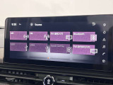 日産メーカーナビ、フルセグTV、AppleCarPlay・Bluetooth機能が付いておりますので快適にドライブを楽しむ事が出来ます。