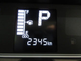 たとえばダイハツのお店にある、たくさんのスマアシ搭載車は、正常に作動する事をしっかり確認します。