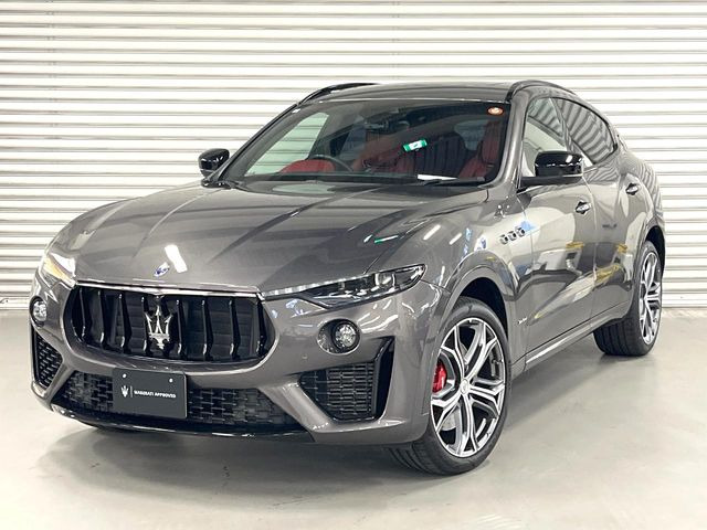 レヴァンテ S グランスポーツ 4WD 