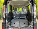 普段のお買い物や通勤、送迎等に十分な荷室スペースを確保しております。セカンドシートを倒すと、大きな荷物の積載も可能です♪