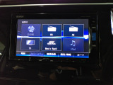ホンダ純正ギャザズディスプレイオーディオ。フルセグTV、CD/DVD再生などご利用いただけます。