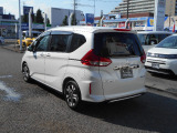 当店では在庫車の試乗は行っておりません。ご了承ください。