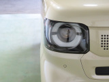 LEDヘッドライトは、点灯の瞬間から光量を発揮し、突然暗くなるトンネルなどでの安定感を高めます。