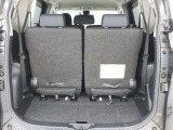 ラゲージスペースだって広々です!車種によっては床下収納やシートの折り畳み、またシートを動かして更にお荷物積めちゃいます♪