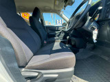 座り心地が良いシートなので長時間の運転でも快適にお過ごしいただけます。