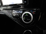 車内の温度管理に便利なオートエアコン☆