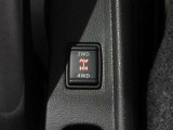 2WD 4WD 切り替えスイッチです 冬道も安心です