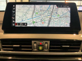 iDriveはナビの機能に加え、ミュージックコレクション、車両状態の確認、設定の変更等が操作可能です。