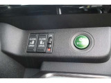 【パワースライドドアスイッチ】運転席から、後部座席の開け閉めが可能なボタンです!ワンプッシュで作動するので、手が塞がっている人などサポートに便利ですね♪