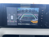 アラウンドビューモニターは4個のカメラを合成してまるで上から撮影した様な駐車場のどの位置にいるかとてもわかり易い機能です