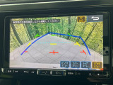 【バックカメラ】駐車時に後方がリアルタイム映像で確認できます。大型商業施設や立体駐車場での駐車時や、夜間のバック時に大活躍!運転スキルに関わらず、今や必須となった装備のひとつです!
