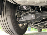お車を安心してお乗りいただく為には、足回りの定期点検が欠かせません。サービスサポート(有償保証)では無料点検もご提供しており、安心のカーライフをお過ごしいただけるサポート体制が整っています。
