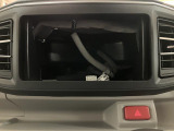 当車両はオーディオレス仕様となっています。当社では多彩な純正ナビ・オーディオを別途ご用意出来ますので、お気軽にスタッフまでご相談下さい!