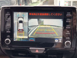 【全周囲モニター】フロント+サイド+バックにカメラが装着されています。車庫入れが苦手な方もこれがあれば安心ですね。