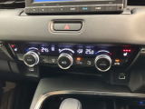 フロント両席にはシートヒーターが付いています!寒い日に便利な装備ですね。