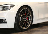 BMW320dツーリングが入庫しました!カスタム多数な一台となっております。お気軽にお問合せください。