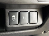 【三菱e-Assist】走行中に前方の車両等を認識し、衝突しそうな時は警報とブレーキで衝突回避と被害軽減をアシスト。より安全にドライブをお楽しみいただけます。