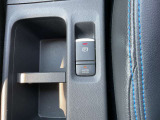 オ-トブレーキホールド搭載。信号待ちなどブレーキを踏んで停車した後に、ブレーキペダルから足を離しても、ブレーキ力を保持するので、足の疲れを軽減します。