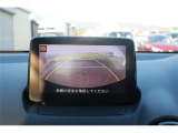 バックモニター付ですので、車庫入れも駐車もラクラクです。